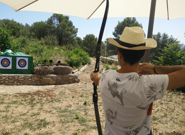 Apuntando con el arco